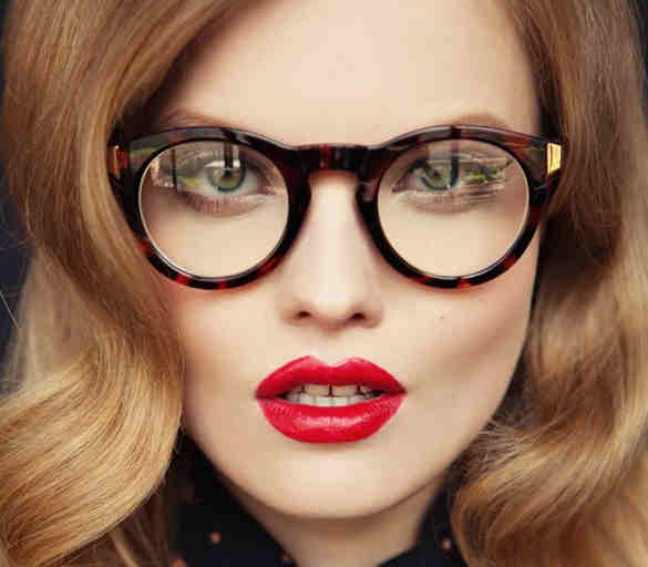 Girl-with-glasses-beautiful-hair-and-red-lipstick | Health Digezt