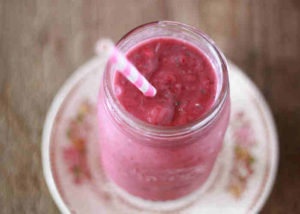 Strawberry-Ginger-Smoothie-2